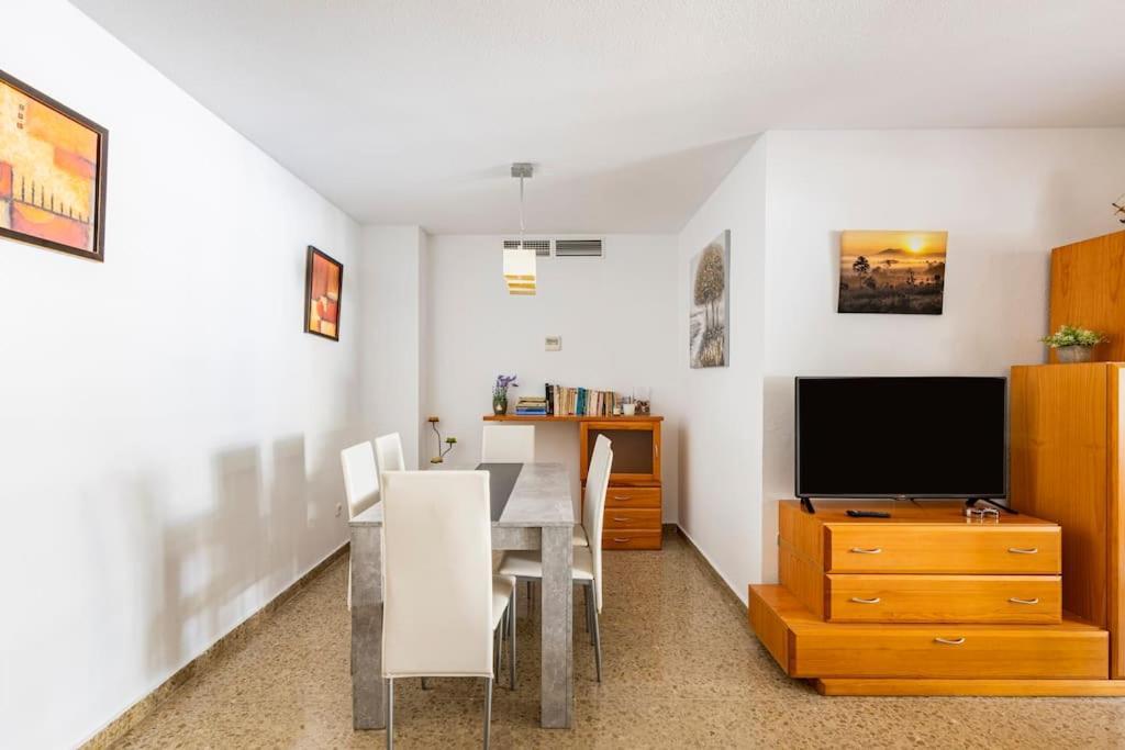 Amplio Piso Para Disfrutar Del Centro De Malaga Con Parking Gratuito מראה חיצוני תמונה